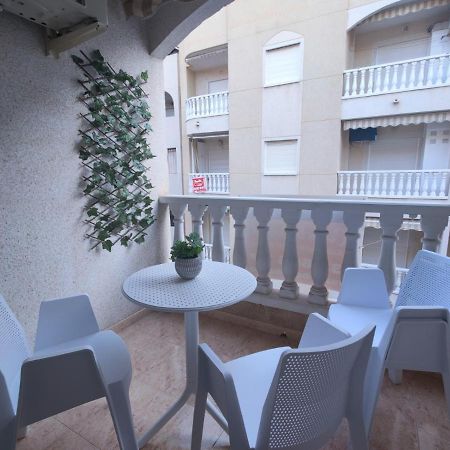 2 Bedroom Apartment Torrevieja 100 M To Playa De Los Locos ,Pool Exterior foto