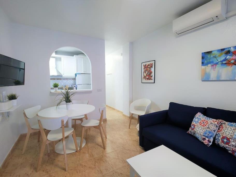 2 Bedroom Apartment Torrevieja 100 M To Playa De Los Locos ,Pool Exterior foto